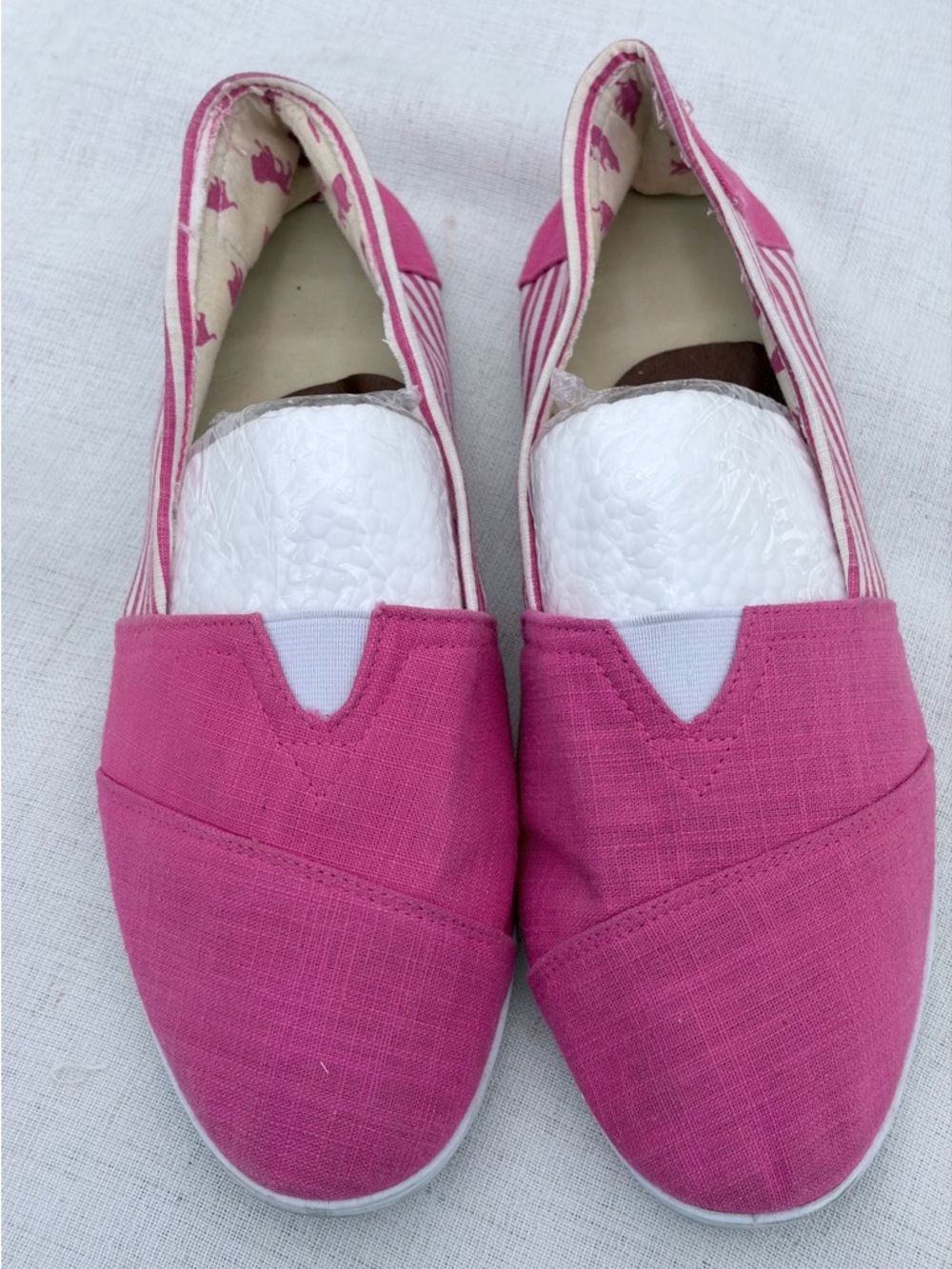 Icy Flats Women's canvas loafers.Raspberry Pink,Slip on,Striped Sides.Size 7.5.